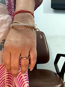 Preet Kaur 69 online show from November 20, 2025, 6:18 pm