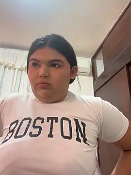 Snapshot of Lia_sexx chatting on February 12, 2026, 12:00 pm Lia sexx online show from February 12, 2026, 12:00 pm