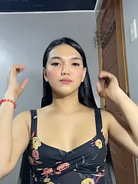 WONDERWOMAN2023 online show from February 3, 2025, 2:24 pm