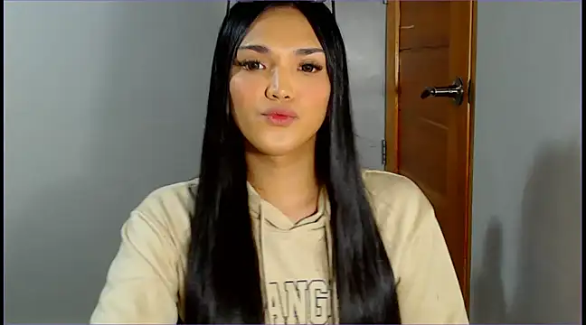 WONDERWOMAN2023 online show from March 16, 2025, 12:44 pm