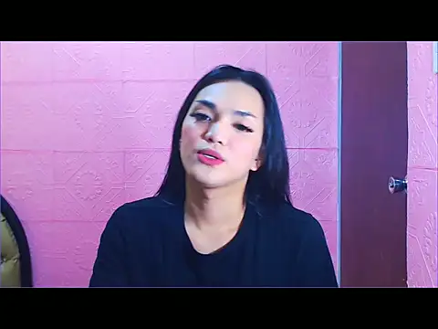 WONDERWOMAN2023 online show from October 10, 2025, 1:04 am