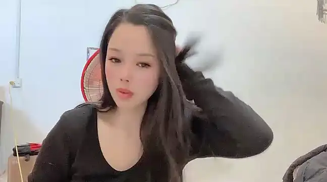 kk lele online show from March 18, 2025, 4:26 am