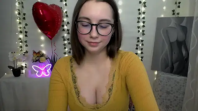 SweetPrincess  online show from February 12, 2025, 12:44 pm