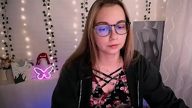 SweetPrincess  online show from October 8, 2025, 7:17 am