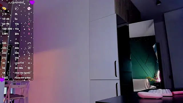 Snapshot of _alleyesonme_ chatting on December 6, 2024, 9:10 am alleyesonme online show from December 6, 2024, 9:10 am