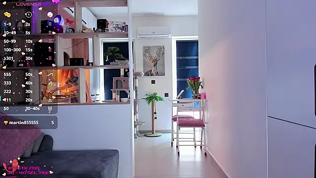 Snapshot of _alleyesonme_ chatting on March 5, 2025, 1:50 pm alleyesonme online show from March 5, 2025, 1:50 pm