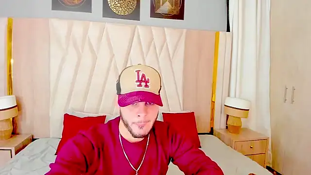 hottstuffx69 online show from November 2, 2025, 2:25 am