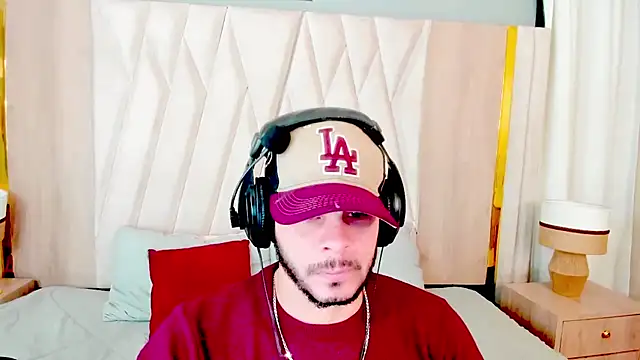 hottstuffx69 online show from November 8, 2025, 3:50 am