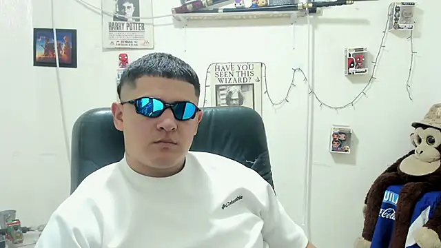 ney 22 online show from November 24, 2025, 9:42 am