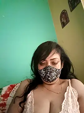 Snapshot of love_suman chatting on February 8, 2026, 11:35 am love suman online show from February 8, 2026, 11:35 am