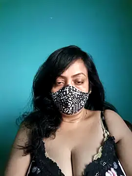 Snapshot of love_suman chatting on February 23, 2026, 1:03 am love suman online show from February 23, 2026, 1:03 am