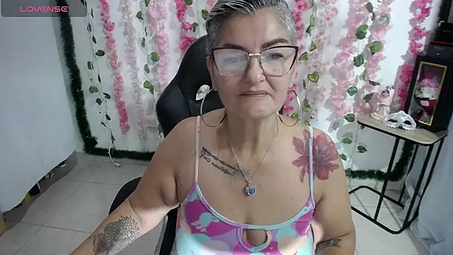 bety-cum2 online show from February 22, 2025, 8:40 am