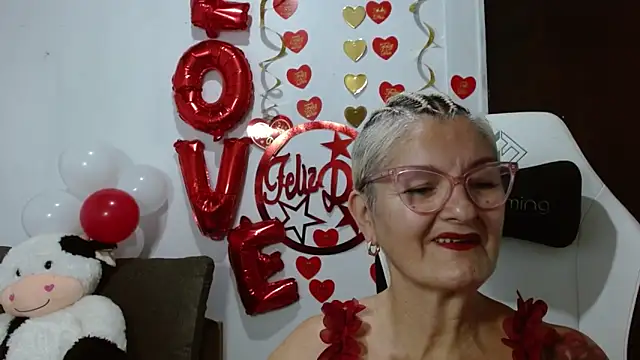 bety-cum2 online show from February 11, 2026, 9:25 am