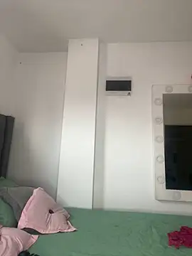 Kaarol69 online show from December 5, 2024, 7:49 pm