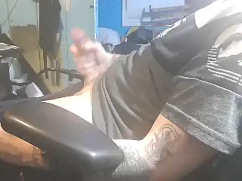 Snapshot of faded206 chatting on December 2, 2024, 8:55 pm faded206 online show from December 2, 2024, 8:55 pm