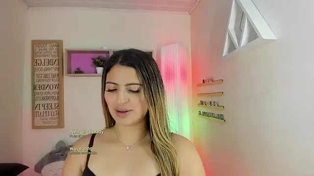 little antonela online show from December 5, 2024, 6:33 pm