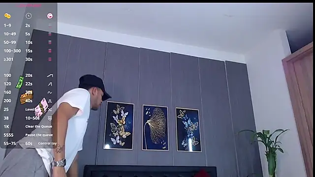 Bigcock 21cm  online show from March 15, 2025, 7:38 pm