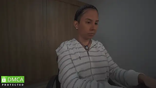 Dubois Amy online show from February 6, 2026, 11:19 pm