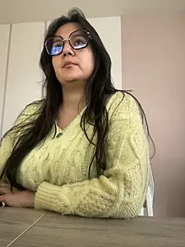 SWEETLILY18 online show from December 17, 2024, 11:17 am