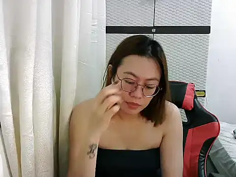 crizzybel online show from March 22, 2025, 7:53 pm