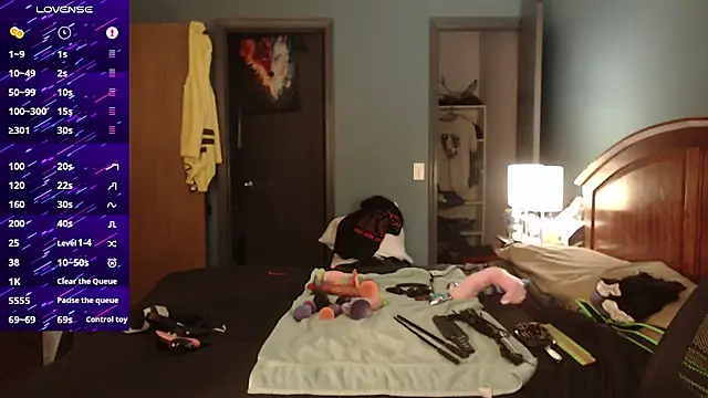 kinkywolf429 online show from October 5, 2025, 10:07 pm