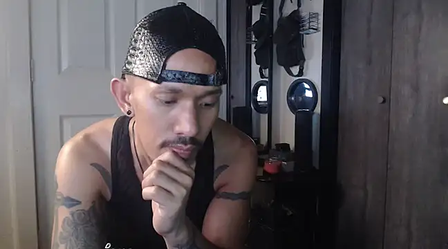 Snapshot of inc25cb@xh chatting on December 20, 2024, 7:01 am inc25cbxh online show from December 20, 2024, 7:01 am