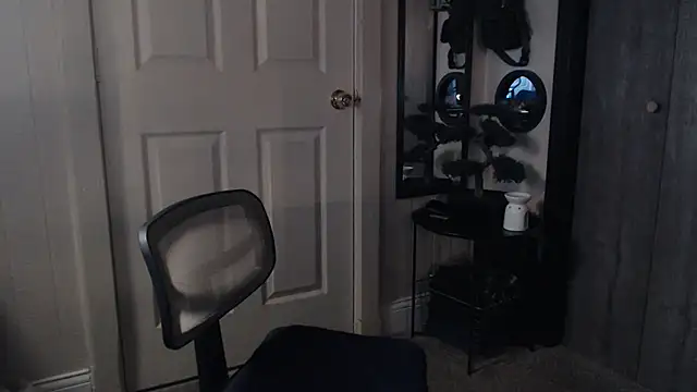 Snapshot of inc25cb@xh chatting on February 24, 2025, 5:43 am inc25cbxh online show from February 24, 2025, 5:43 am