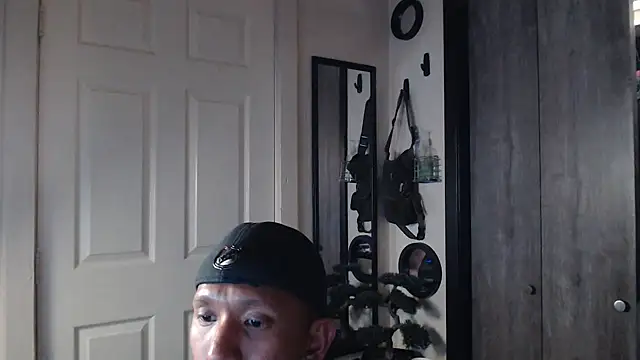 Snapshot of inc25cb@xh chatting on March 3, 2025, 6:37 am inc25cbxh online show from March 3, 2025, 6:37 am