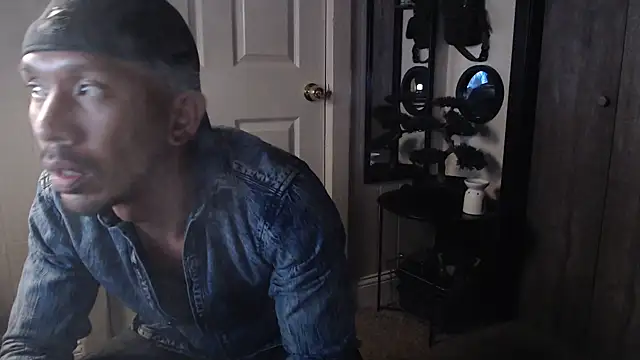 Snapshot of inc25cb@xh chatting on March 6, 2025, 7:54 pm inc25cbxh online show from March 6, 2025, 7:54 pm