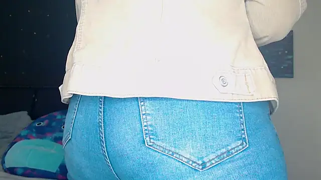 ToxicLilly online show from January 10, 2025, 11:22 am