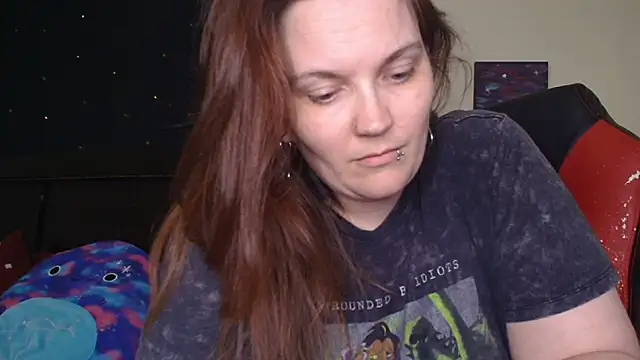 ToxicLilly online show from October 29, 2025, 7:32 am