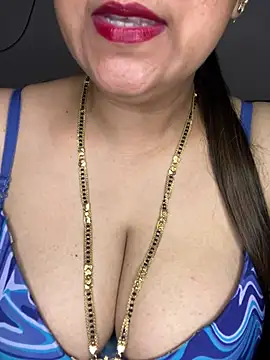 Snapshot of Zoya_Varma004 chatting on May 30, 2026, 2:14 pm Zoya Varma004 online show from May 30, 2026, 2:14 pm