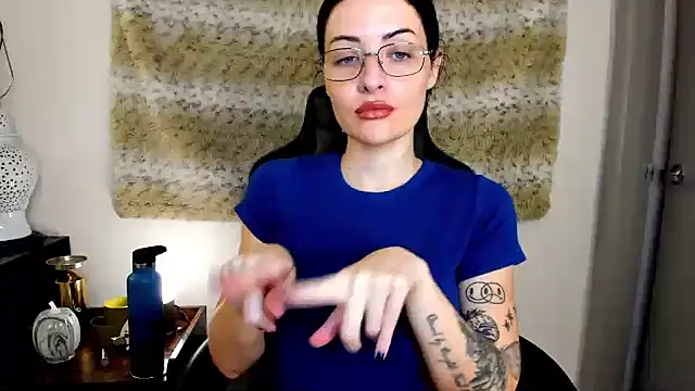 MelroseStrip online show from September 28, 2025, 11:32 pm