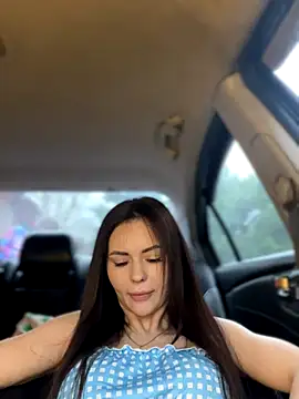 Snapshot of PrincessaHill_ chatting on December 4, 2025, 6:23 am PrincessaHill online show from December 4, 2025, 6:23 am