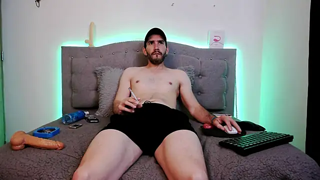 Snapshot of Danny_hot_fun chatting on March 9, 2025, 4:05 am Danny hot fun online show from March 9, 2025, 4:05 am