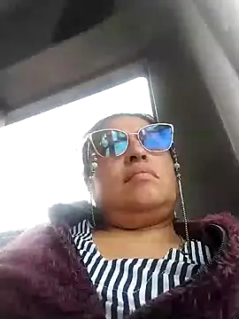 Keyla01  online show from February 7, 2025, 7:17 pm