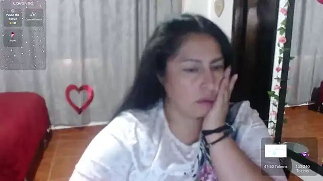 Keyla01  online show from February 8, 2025, 8:42 pm