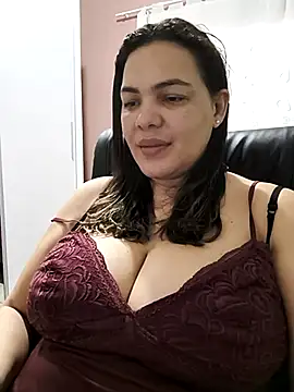 Snapshot of pretty_architect chatting on October 31, 2025, 7:37 pm pretty architect online show from October 31, 2025, 7:37 pm