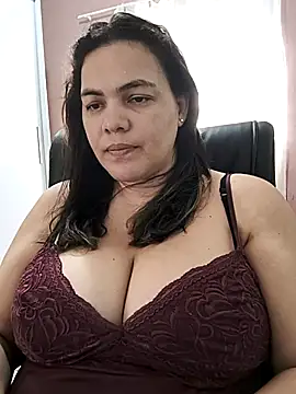 Snapshot of pretty_architect chatting on November 7, 2025, 4:07 pm pretty architect online show from November 7, 2025, 4:07 pm