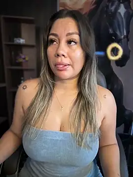 Snapshot of ValeryGrey chatting on September 27, 2025, 2:33 pm ValeryGrey online show from September 27, 2025, 2:33 pm