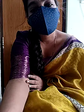 Snapshot of yoursana- chatting on December 11, 2024, 4:39 am yoursana- online show from December 11, 2024, 4:39 am