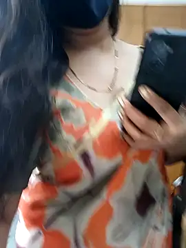 Snapshot of yoursana- chatting on December 24, 2024, 5:38 am yoursana- online show from December 24, 2024, 5:38 am