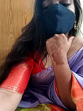 Snapshot of yoursana- chatting on January 2, 2025, 2:57 pm yoursana- online show from January 2, 2025, 2:57 pm