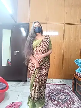 Snapshot of yoursana- chatting on January 10, 2025, 3:18 am yoursana- online show from January 10, 2025, 3:18 am