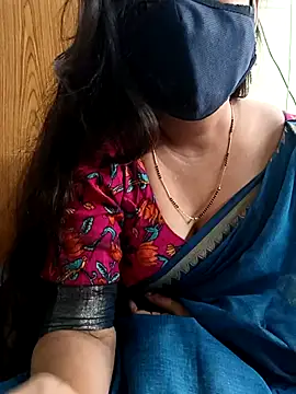 Snapshot of yoursana- chatting on September 18, 2025, 4:03 am yoursana- online show from September 18, 2025, 4:03 am