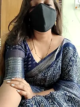 Snapshot of yoursana- chatting on October 3, 2025, 4:42 am yoursana- online show from October 3, 2025, 4:42 am