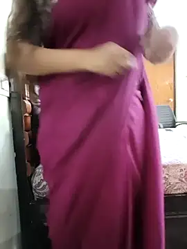 Snapshot of yoursana- chatting on October 5, 2025, 4:55 am yoursana- online show from October 5, 2025, 4:55 am