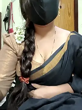 Snapshot of yoursana- chatting on October 24, 2025, 12:56 pm yoursana- online show from October 24, 2025, 12:56 pm