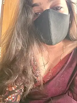 Snapshot of yoursana- chatting on June 19, 2026, 4:50 am yoursana- online show from June 19, 2026, 4:50 am