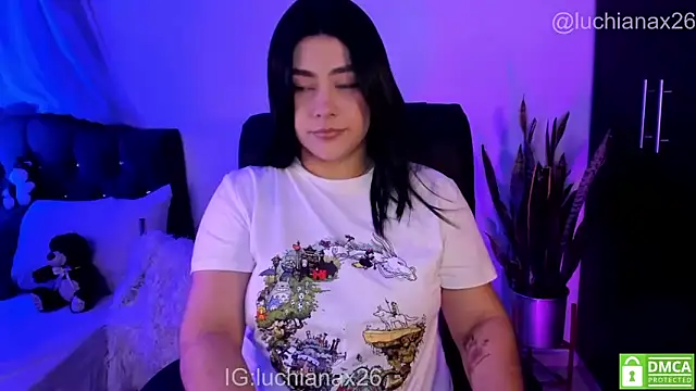 lucy26  online show from April 14, 2026, 2:39 am